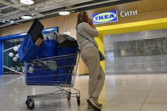 IKEA приостановила распродажу в России